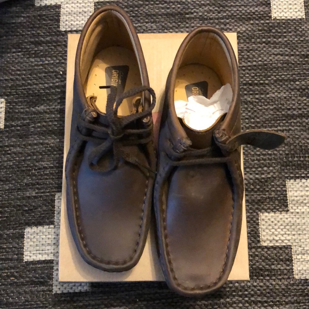 Little boy Clarks Wallabee uppers